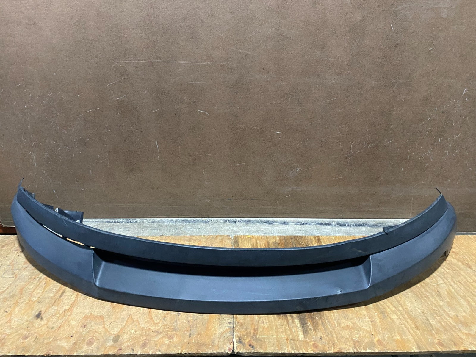 2013 to 2016 GMC Acadia Front Lower Bumper Cover 20982396 Z5977 PS0