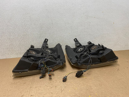 2007 to 2013 Chevrolet Suburban Tahoe Left+Right Set Headlights Q3617 DW16