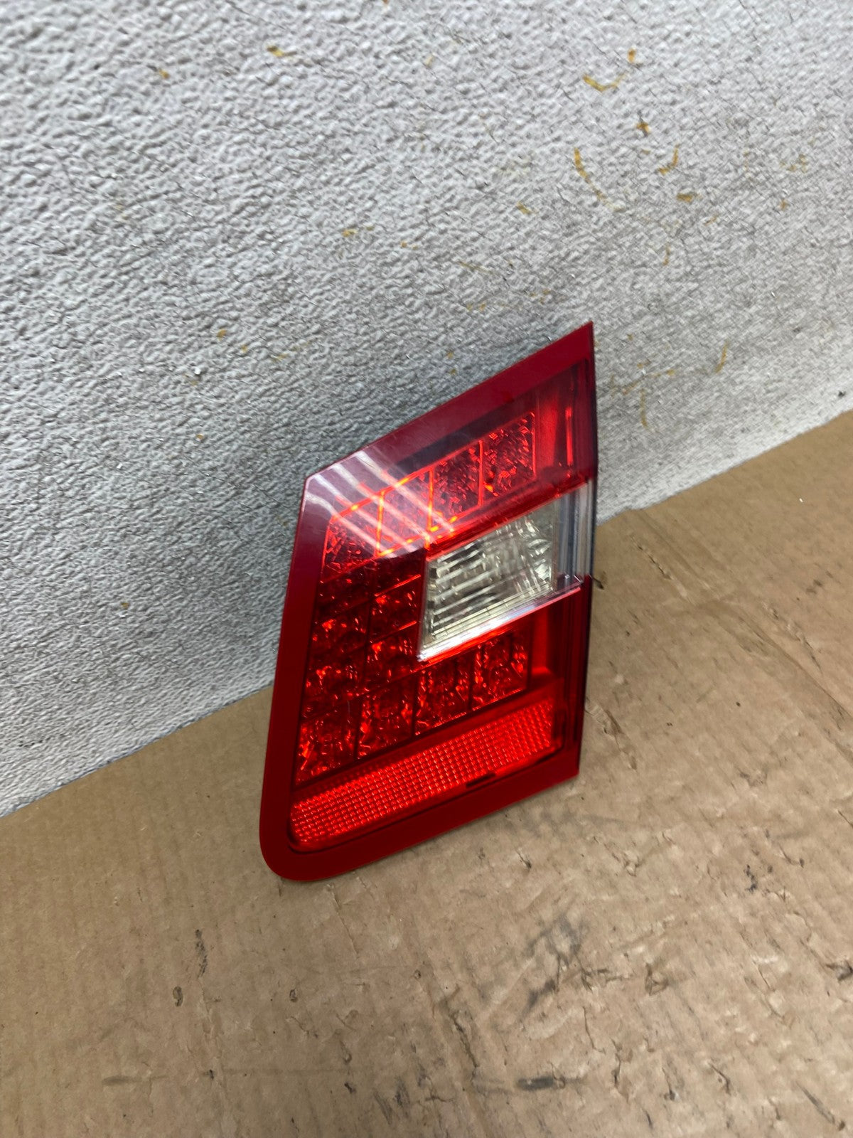 2010 to 2013 Mercedes E-Class Coupe Right Passenger Inner Tail Light AI6682 LK2