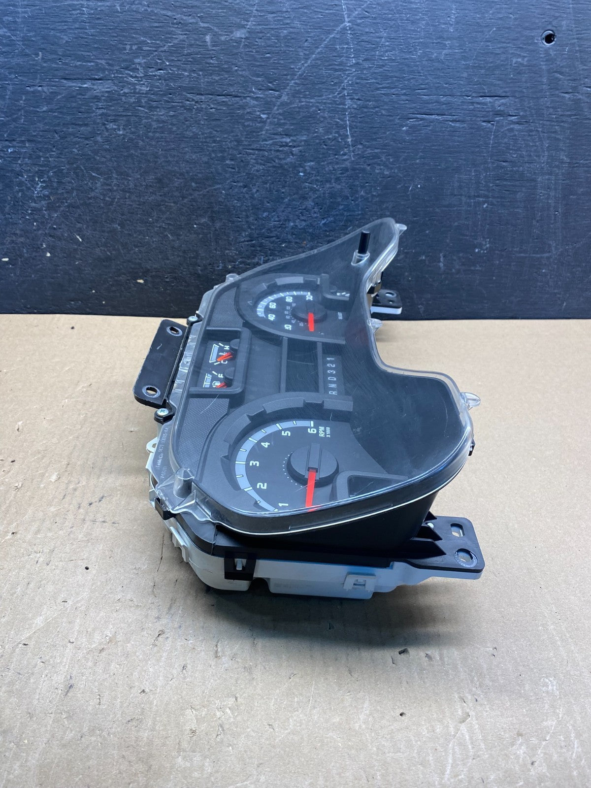 2014 2015 Ford E150 E250 E350 VAN Gauge Speedometer Cluster AG1864 DG1