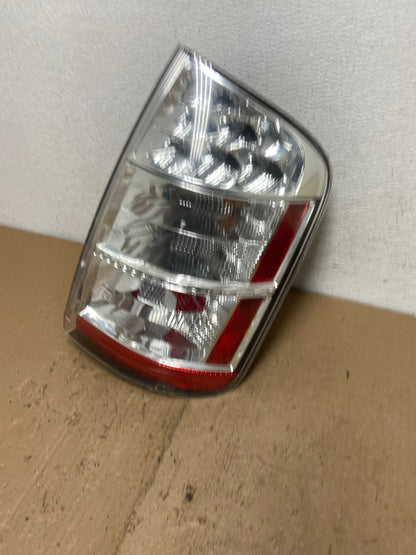2006 to 2009 Toyota Prius Tail Light Right Passenger Side AC6073 LK1