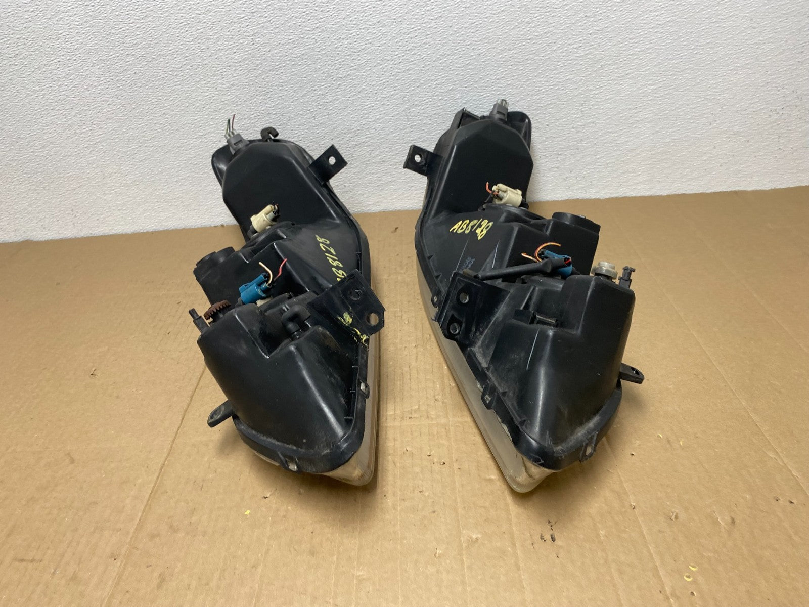 1998 to 2002 Honda Accord Left+Right Set Side Headlights AD2358 DW10