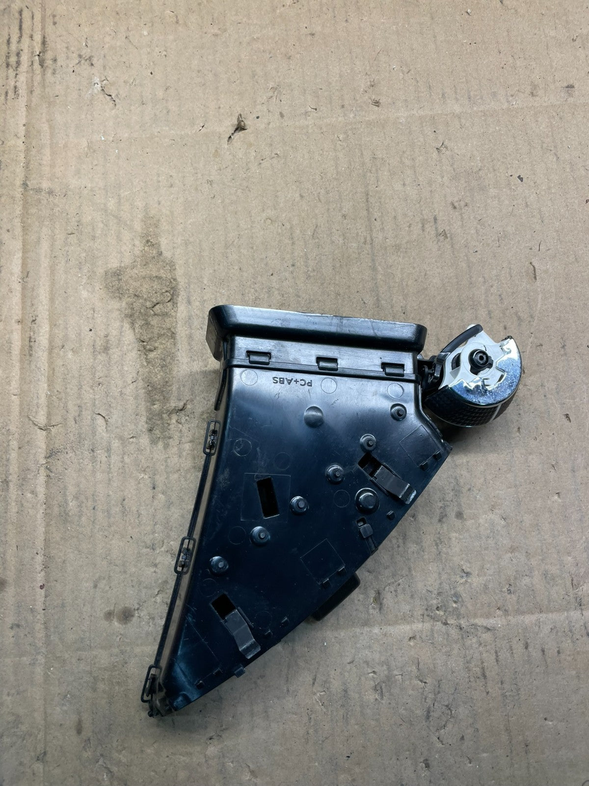 2013 to 2016 Ford Escape Left Driver Side Dash Air Vent Oem w7201 DG4
