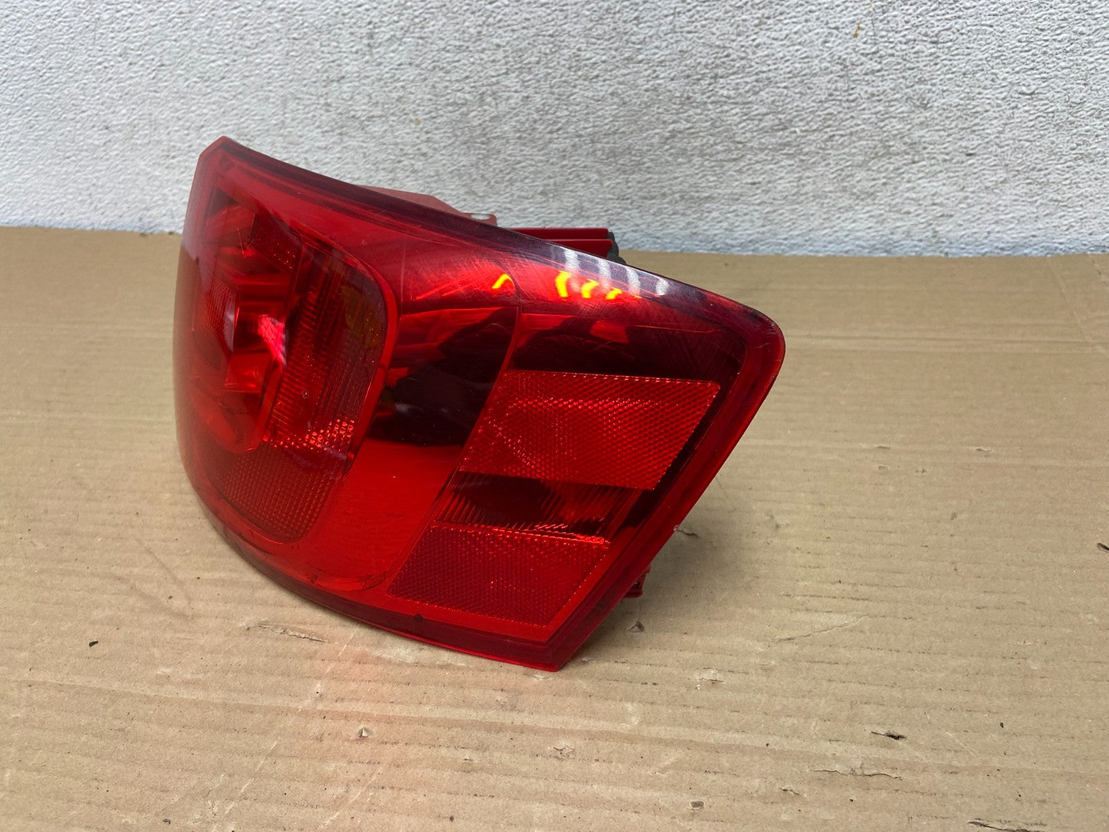 2011 to 2014 Volkswagen Jetta Right Passenger Rh Side Tail Light AG8901 DW2