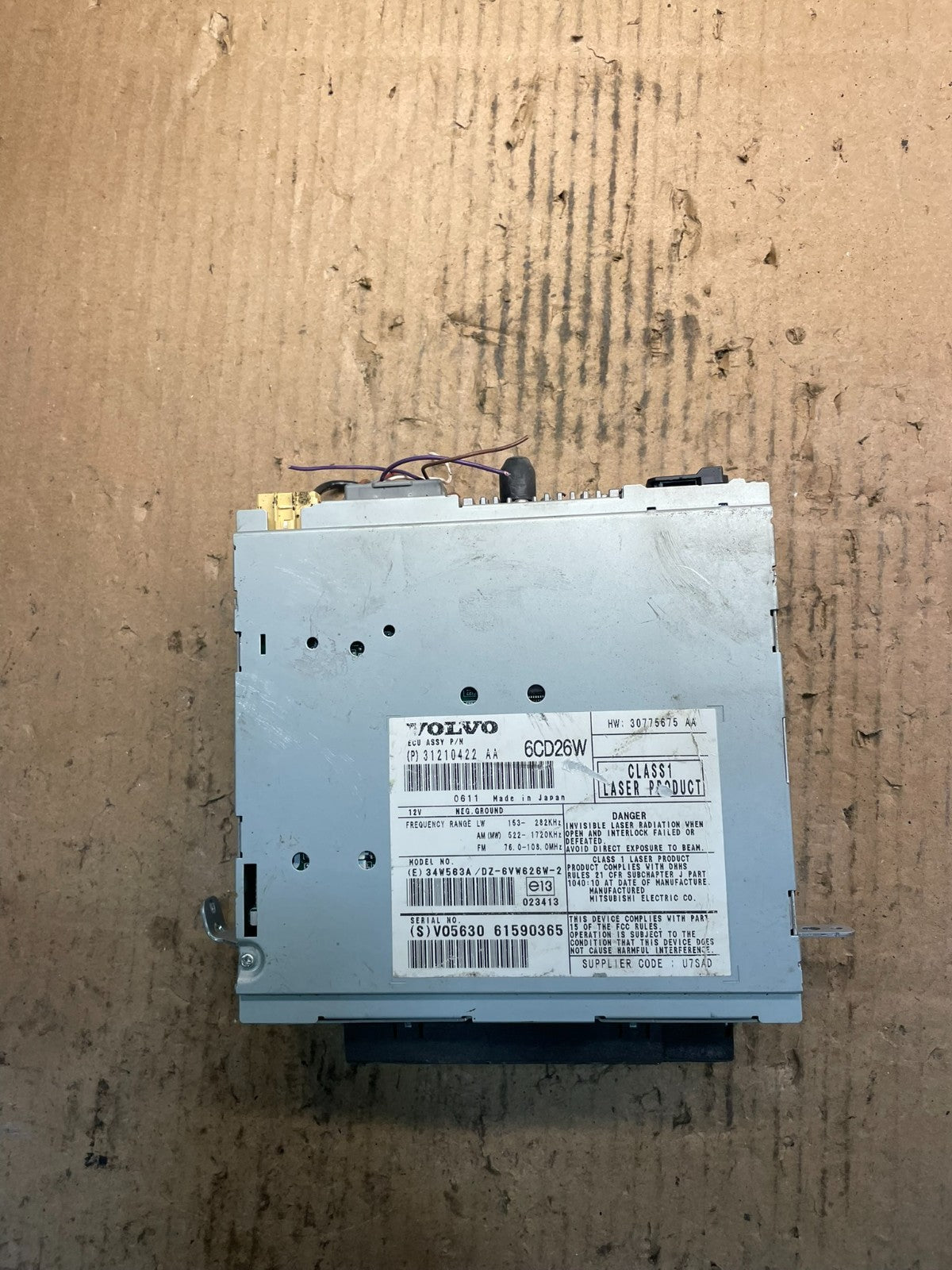2007 to 2014 Volvo XC90 Radio AM FM Receiver MP3 CD Player U9424 DG5