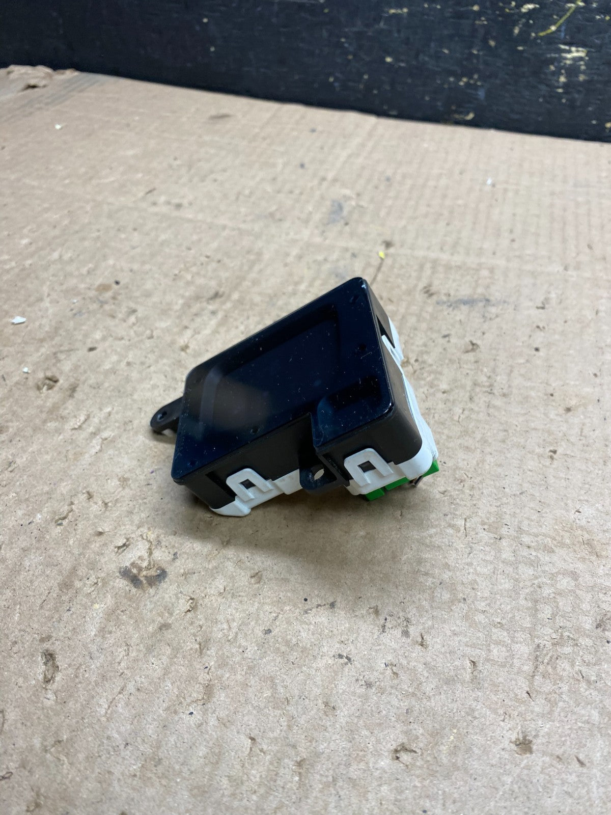 2006 to 2007 Subaru Tribeca Right Information Security Display Screen z1646  DG2