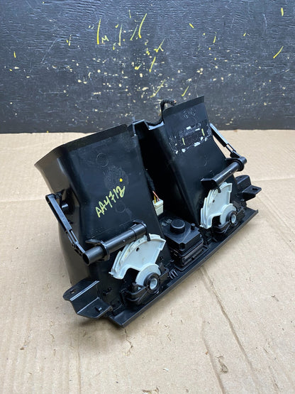 2007 to 2009 Cadillac SRX Front Center Dash Clock Air Vent AA4712 DG3