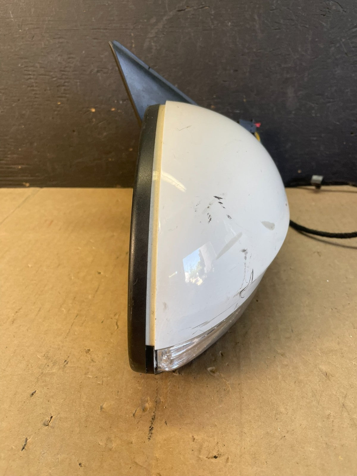 2009 to 2018 Volkswagen Tiguan Right Passenger View Door Mirror AD5675 DW10
