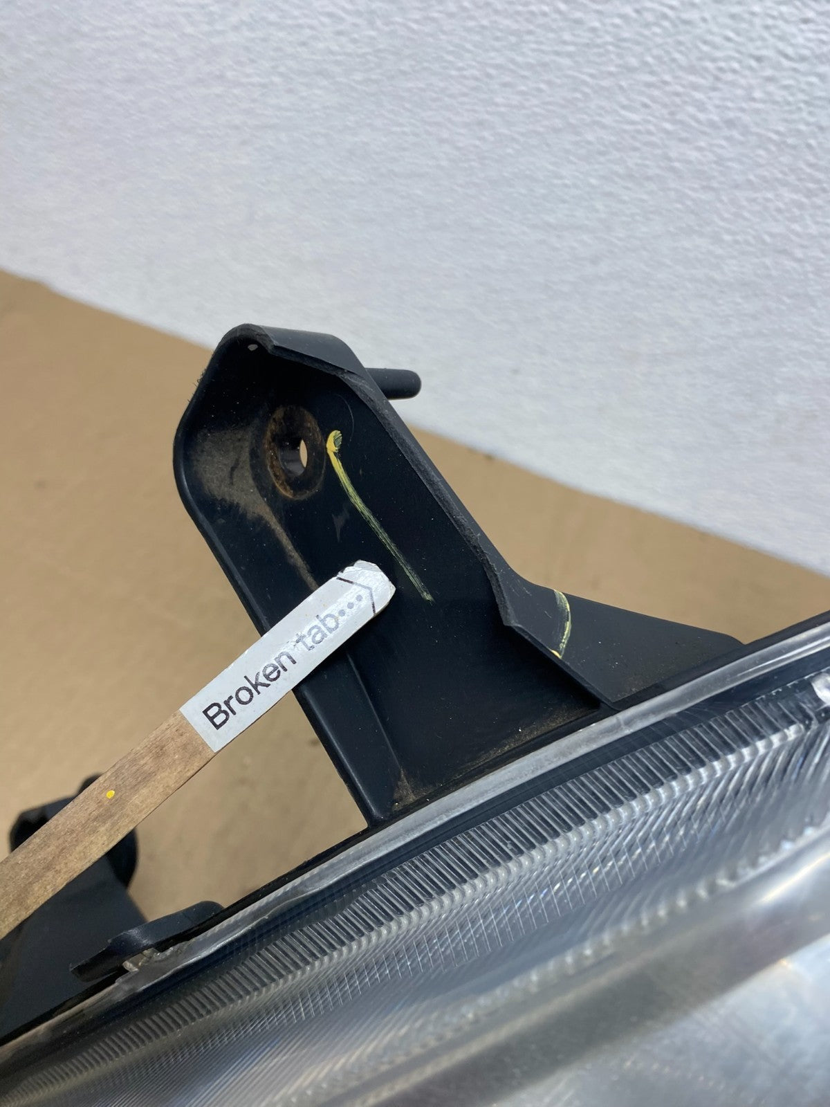 2007 2008 2009 2010 Ford Edge Headlight Left Driver Halogen AD2422 DW6