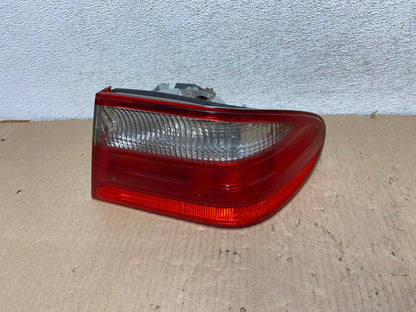 2000-2002 Mercedes-Benz E-CLASS E430 Right Passenger Side Tail Light AG8003 LK0