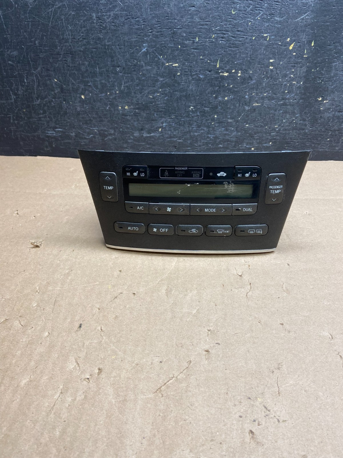 2004 - 2006 Lexus ES330 Center Dash A/C AC Heater Climate Control Unit AI6339 DG0