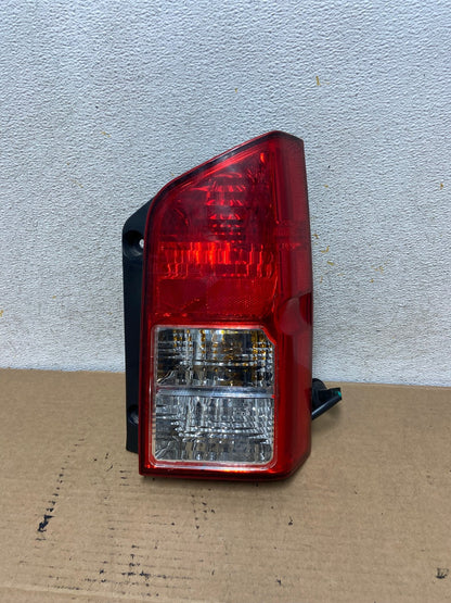 2005 to 2012 Nissan Pathfinder Right Passenger RH Side Tail Light AH4007 LK0