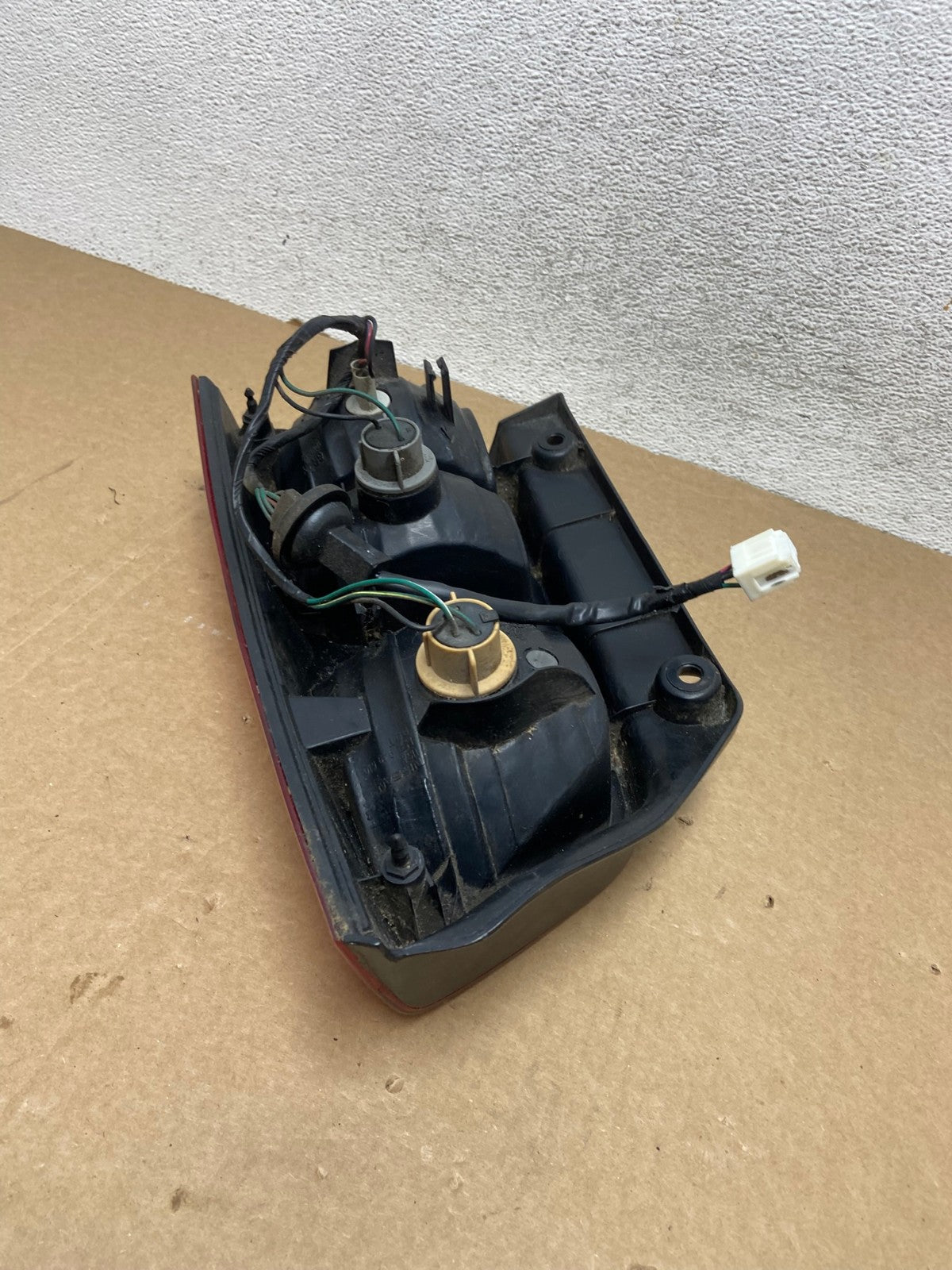 2005 to 2012 Nissan Pathfinder Tail light Left Driver Lh Side AG0511 LK6