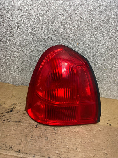 2003 to 2011 Lincoln Town Car Left Driver Lh Side Tail Light OEM AB3352 LK0
