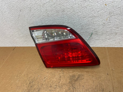 2000-2001 Infiniti i30 Left Driver Lh Side Tail Light Inner AE1555 LK1