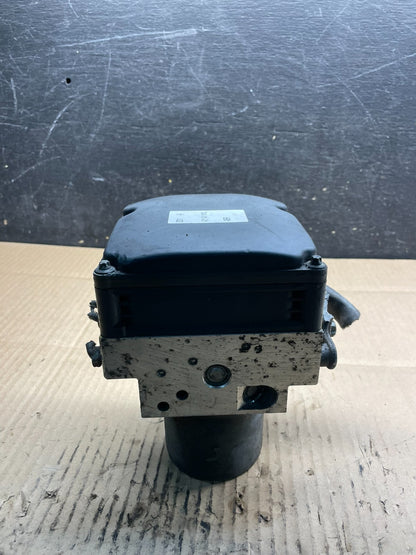 2006 to 2009 Mercedes E350 ABS Anti Lock Brake Pump A2114311912 x8795 DG0