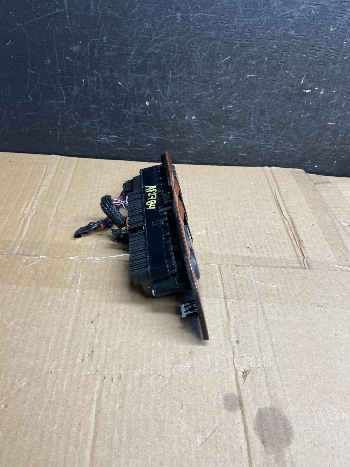 2007-2013 Chevy Suburban Tahoe Yukon Front Left Driver Window Switch AF2784 DG2