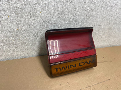 1991-1996 Saturn SC1 SC2 S-Series Right Passenger Inner Tail Light OEM i9562 DG2
