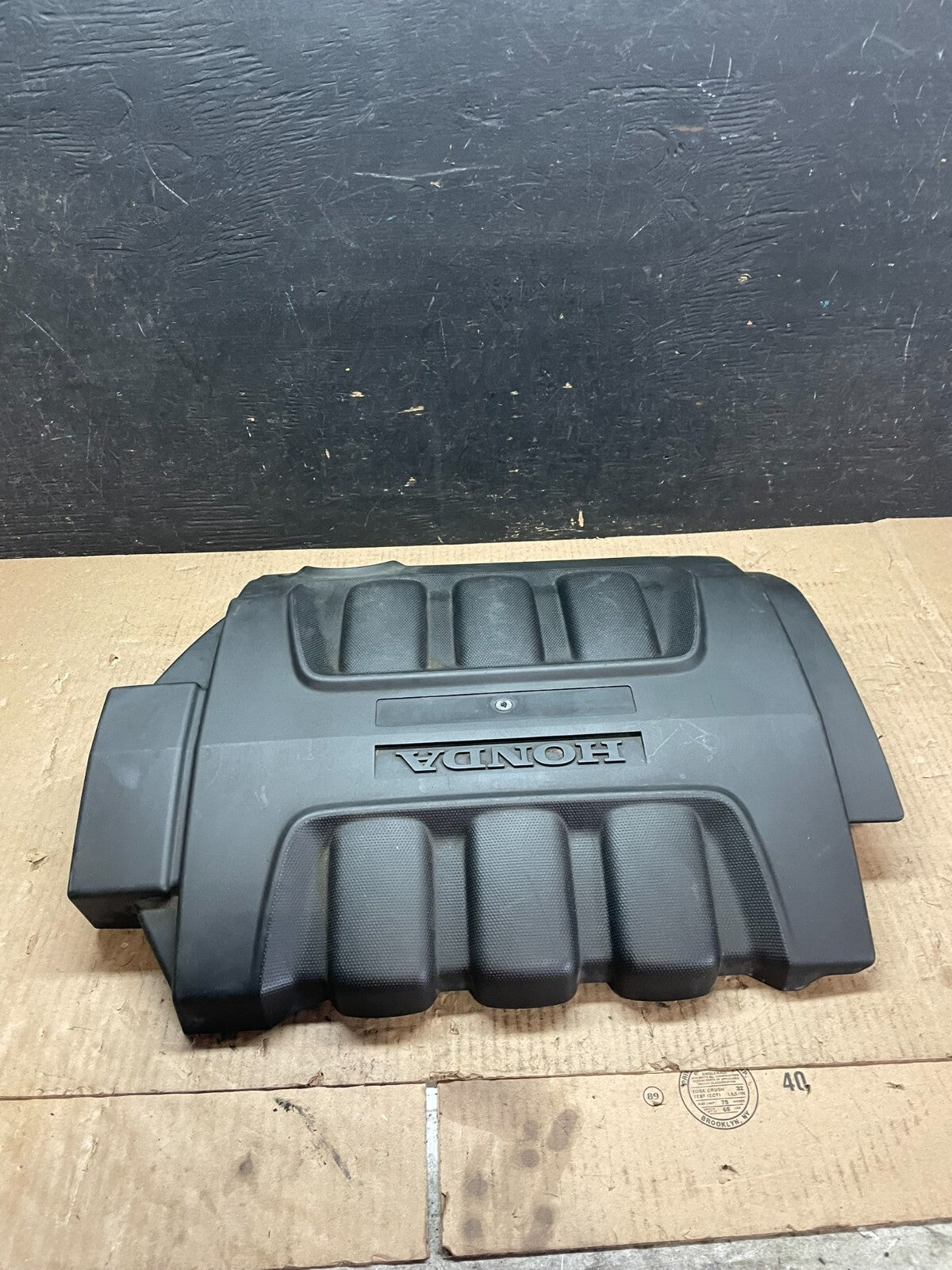 2005 to 2007 Honda Odyssey Black Engine Cover M6080 DG1
