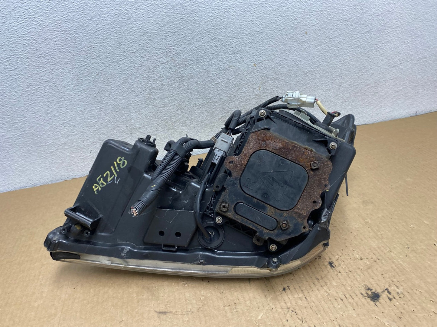 2004 - 2009 Lexus RX330 RX350 Xenon Right Passenger Side Headlight AG2118 LK12