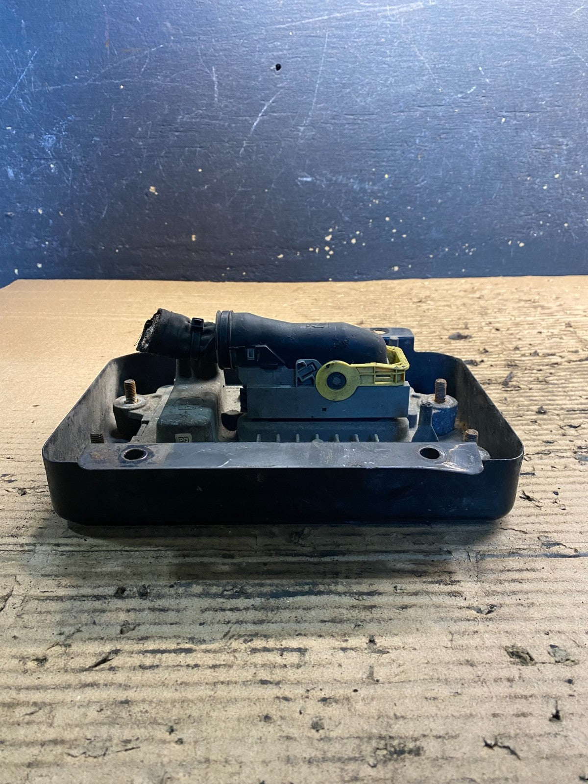 Volvo Eninge Computer Module OEM A2C30817200 aa5438 DG2