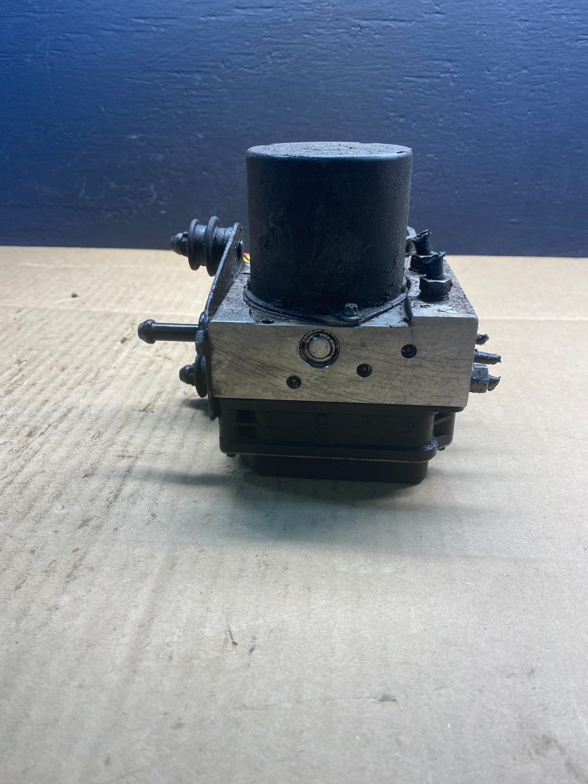 2009 to 2012 Audi Q5 ABS Anti-Lock Brake Pump 8R0614517AG OEM AB7510 DG4