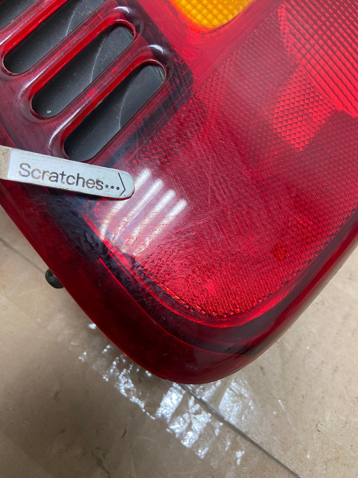 1999-2004 Jeep Grand Cherokee WJ Right Passenger Side Rh Tail Light AE4999 LK3