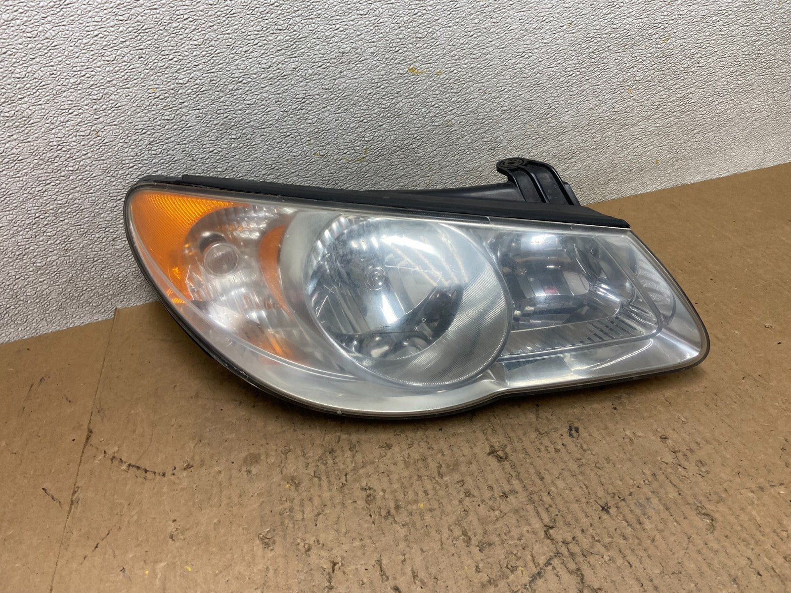 2007 2008 2009 2010 Hyundai Elantra Right Passenger Side Headlight OEM Z9457 DW0