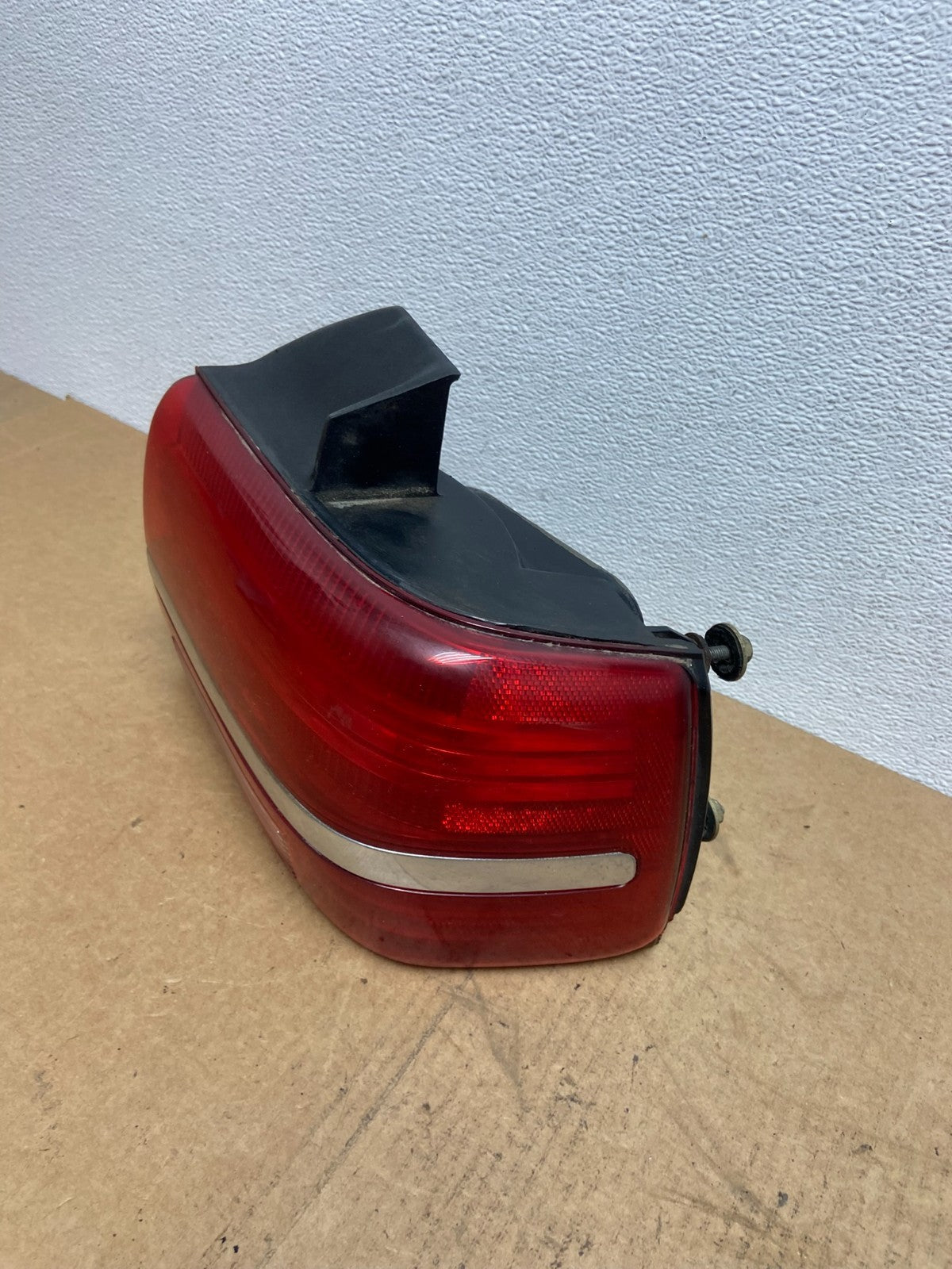 1994 Lincoln Continental Right Passenger Rh Side Tail Light Oe AC2912 DG1