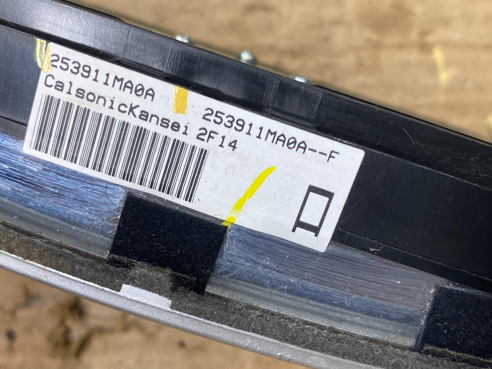 2011 2012 2013  Infiniti M37 Radio Control Face Plate Unit CD Player Z7444 DG6