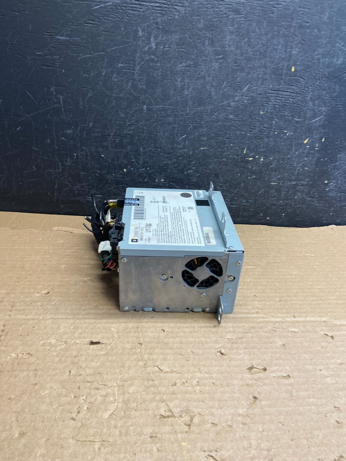 2010 to 2012 Cadillac SRX AM/FM/CD/MP3 Radio Head Unit Receiver af2671 DG1
