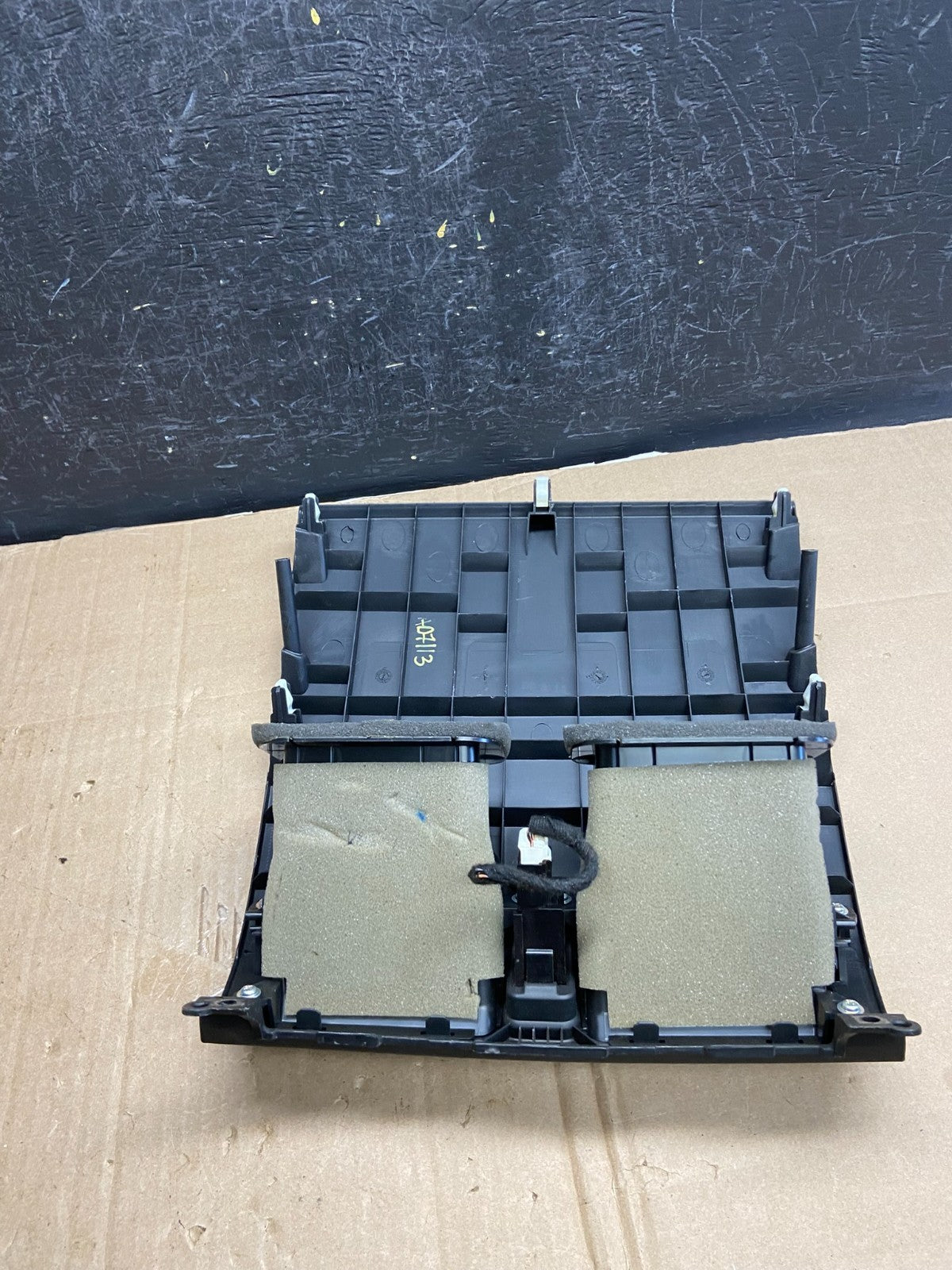 2007 to 2009 Mazda 3 Center Dash Hazard Air Vent Cover Switch AD7113 DG6