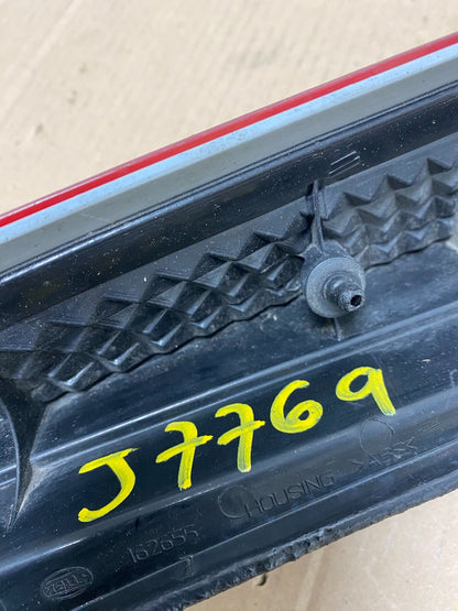 2003 to 2006 Volvo XC90 Left Driver LH Side Upper Tail Light OEM J7769 DG9