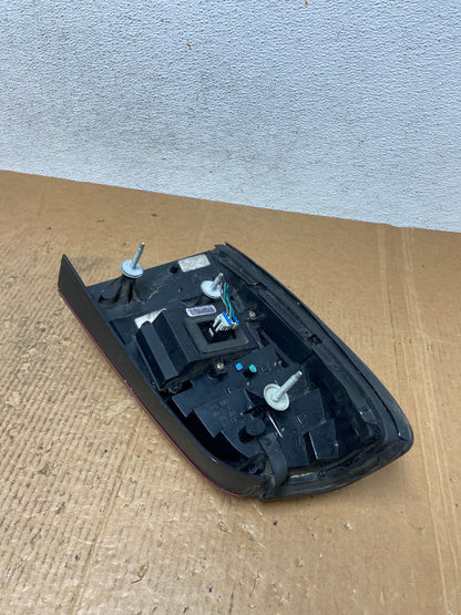 2000 to 2005 Cadillac Deville Right Passenger Rh Side Tail Light AE2651 LK7