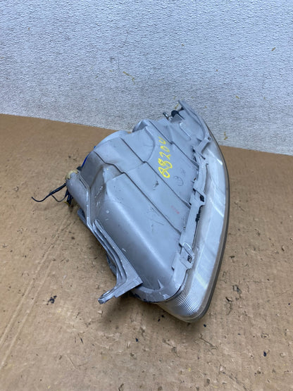 2004 - 2006 Chevrolet Aveo Hatchback Right Passenger Headlight Halogen Q8204 DW13
