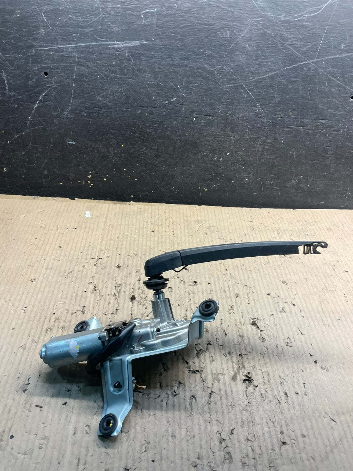 2014-2015 Kia Sorento Rear Glass Windshield Wiper Motor X0932 DG1