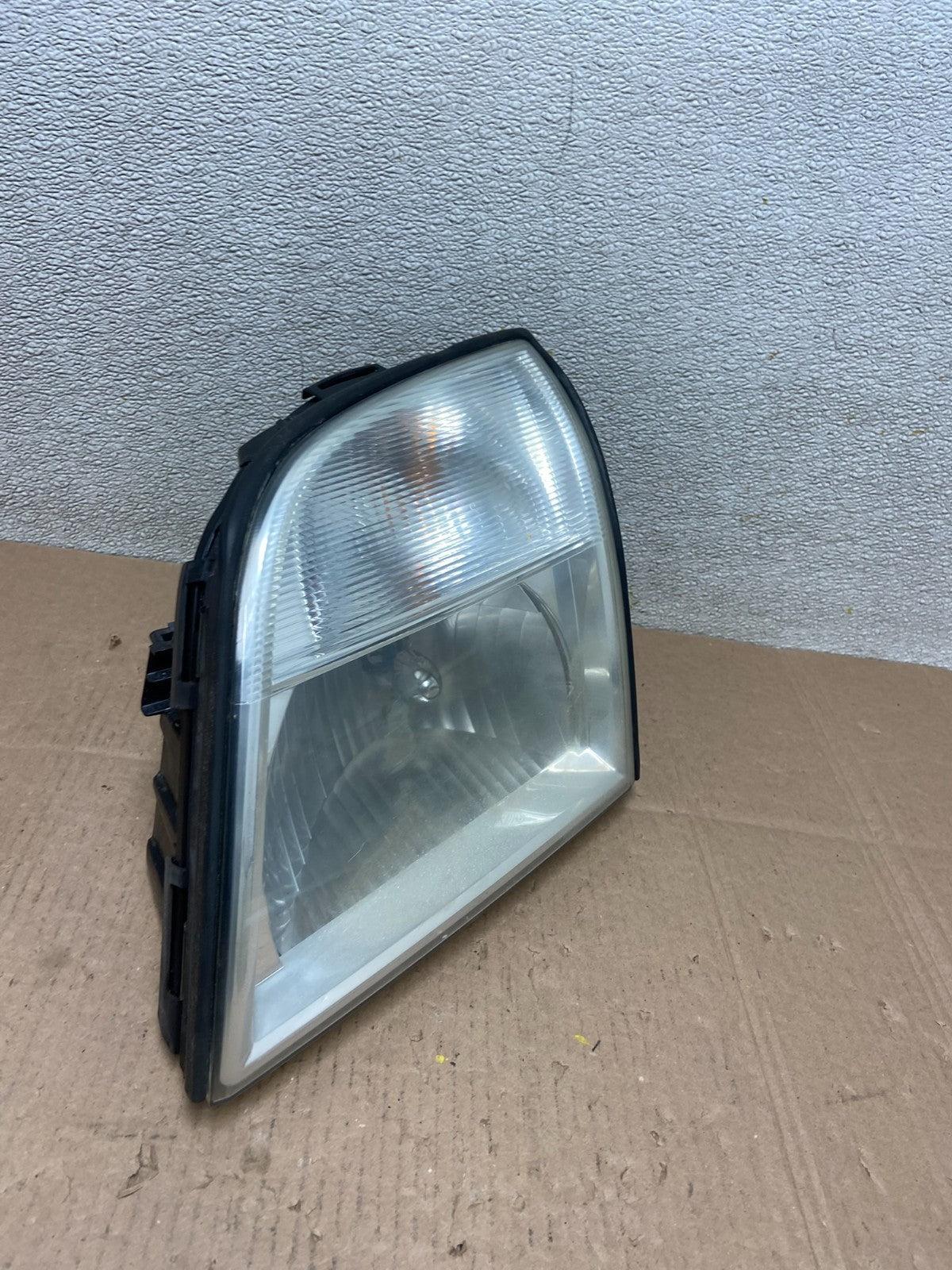 2006-2010 Mercury Mountaineer Left Driver LH Side Halogen Headlight Y2594 DW2