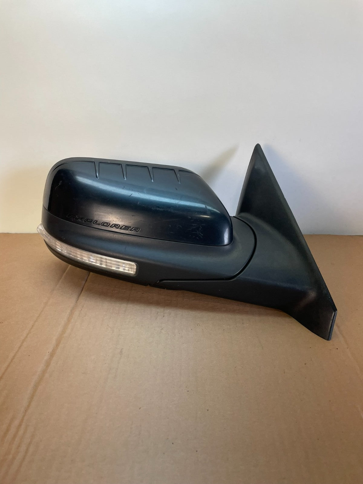 2011 to 2015 Ford Explorer Right Passenger View Door Mirror AG7729 DG0