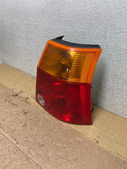 2004 to 2006 Chrysler Pacifica Right Passenger Rh Side Tail Light  AB5301 LK1