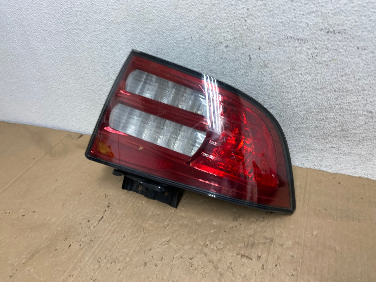 2007 - 2008 Acura TL Right Passenger Rh Side Tail Light AE9376 LK1