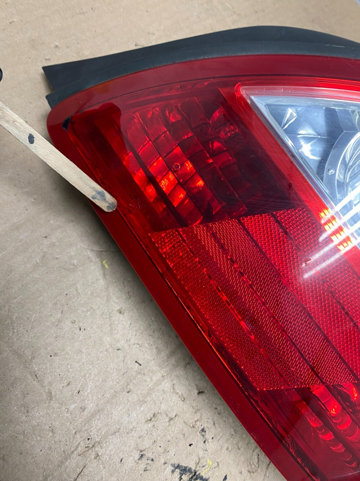 2002 2003 2004 Infiniti Q45 Right Passenger Rh Side Tail Light OEM W2885 DG5
