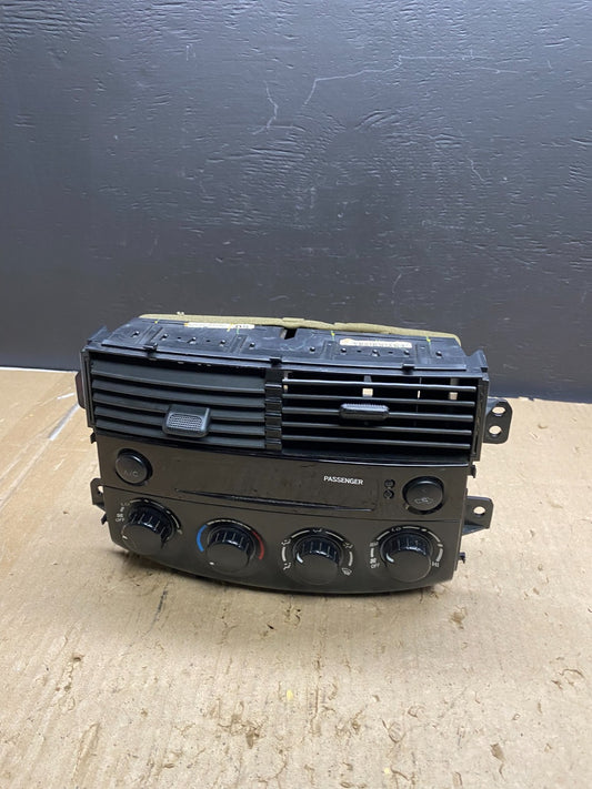 2004-2005 Toyota Sienna AC Climate Heater Temperature Control Air Vent AB5685 DG0