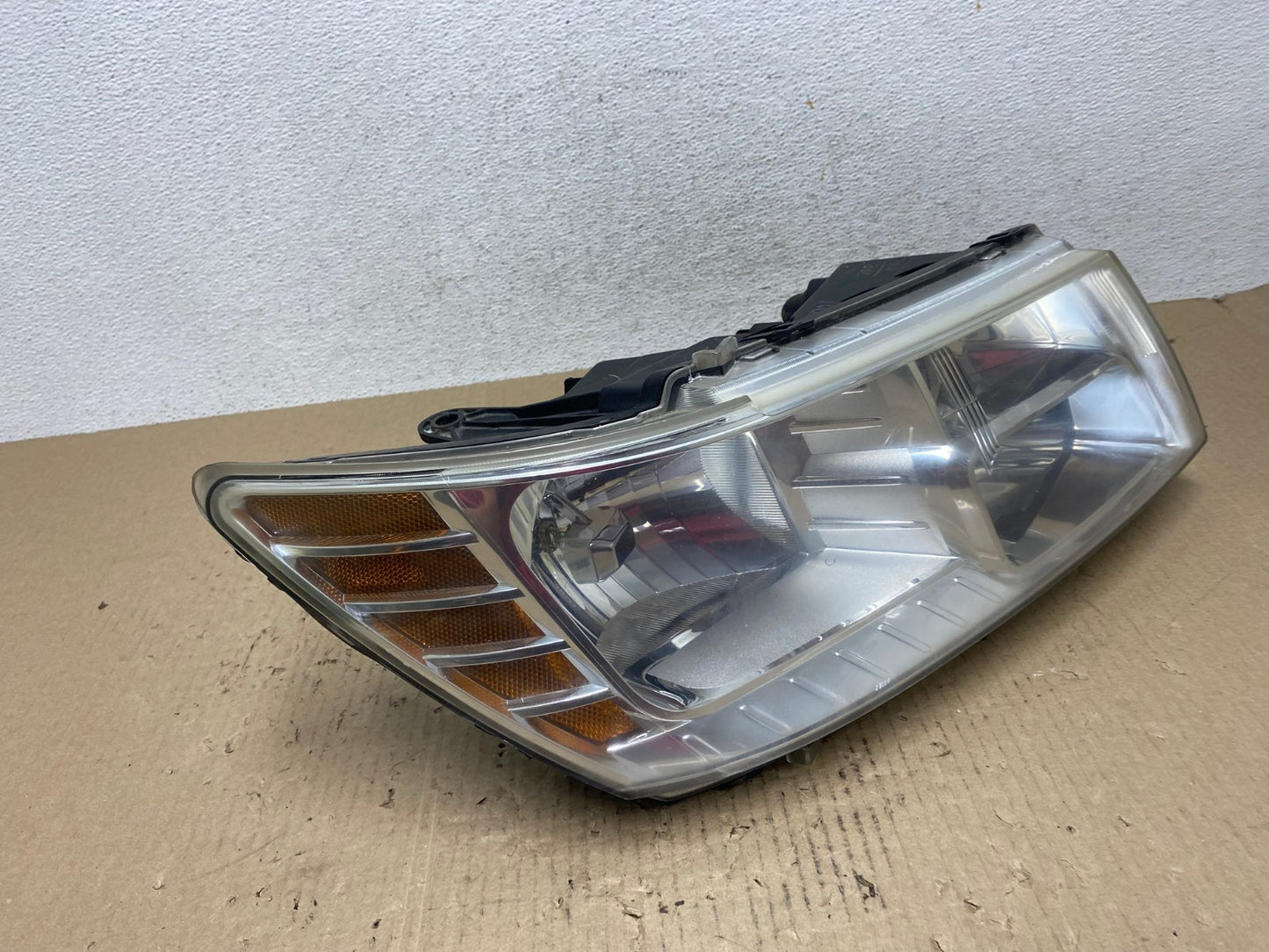 2009 to 2017 Dodge Journey Headlight Right Passenger Rh Halogen AE7131 LK2