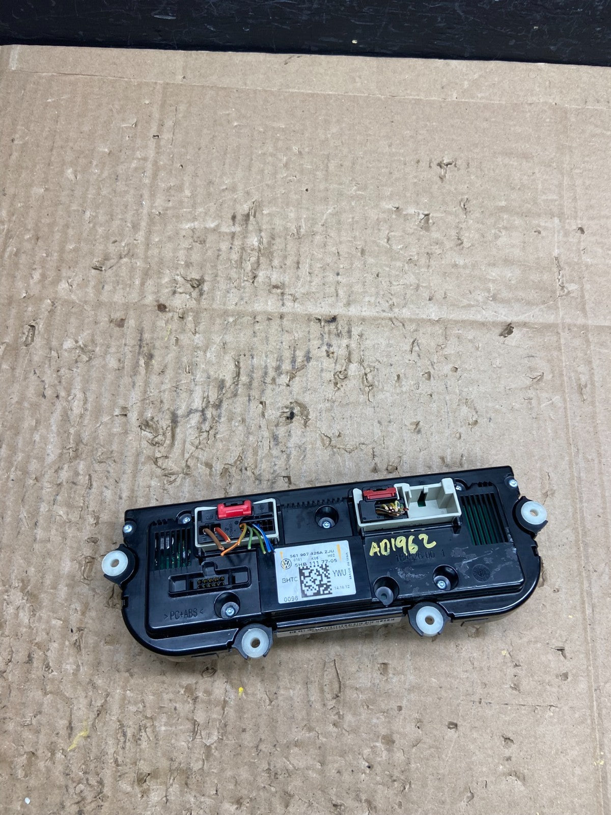 2013-2015 Volkswagen Tiguan Front Center Console Climate Control AD1962 DG3
