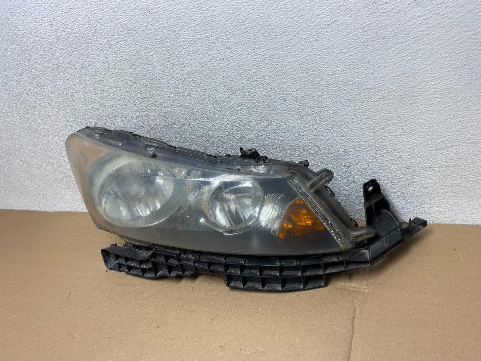 2008 to 2012 Honda Accord Sedan Right Passenger RH Headlight AG3327 DW1