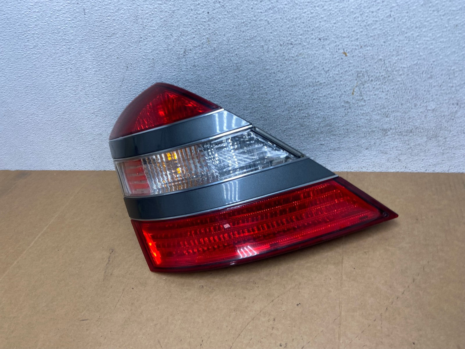 2007 - 2009 Mercedes-Benz S-Class Tail Light Left Driver LH Side AE2953 LK1