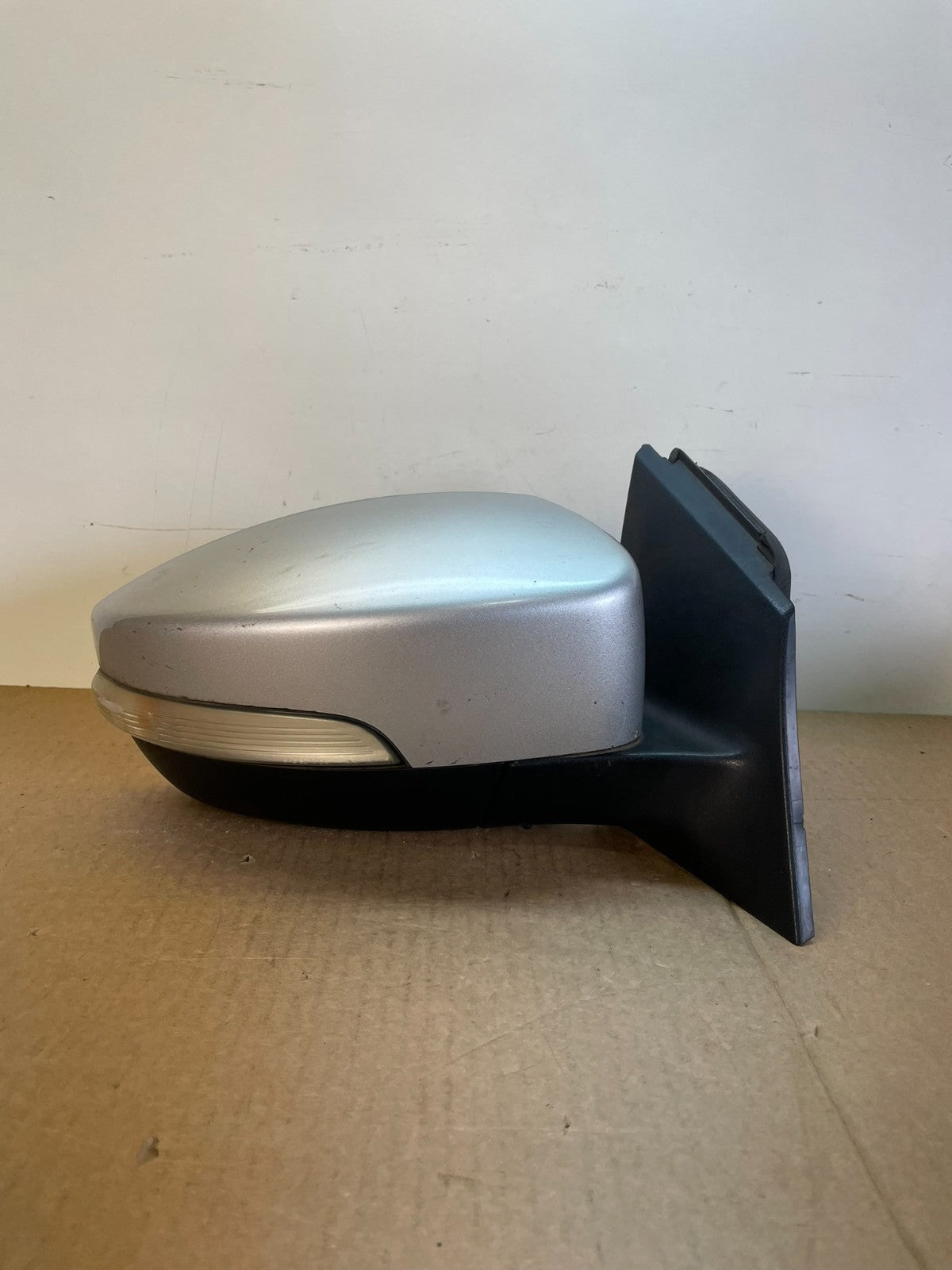 2012-2014 Ford Focus Right Passenger View Door Turn Sgn Mirror AH6132 DG0