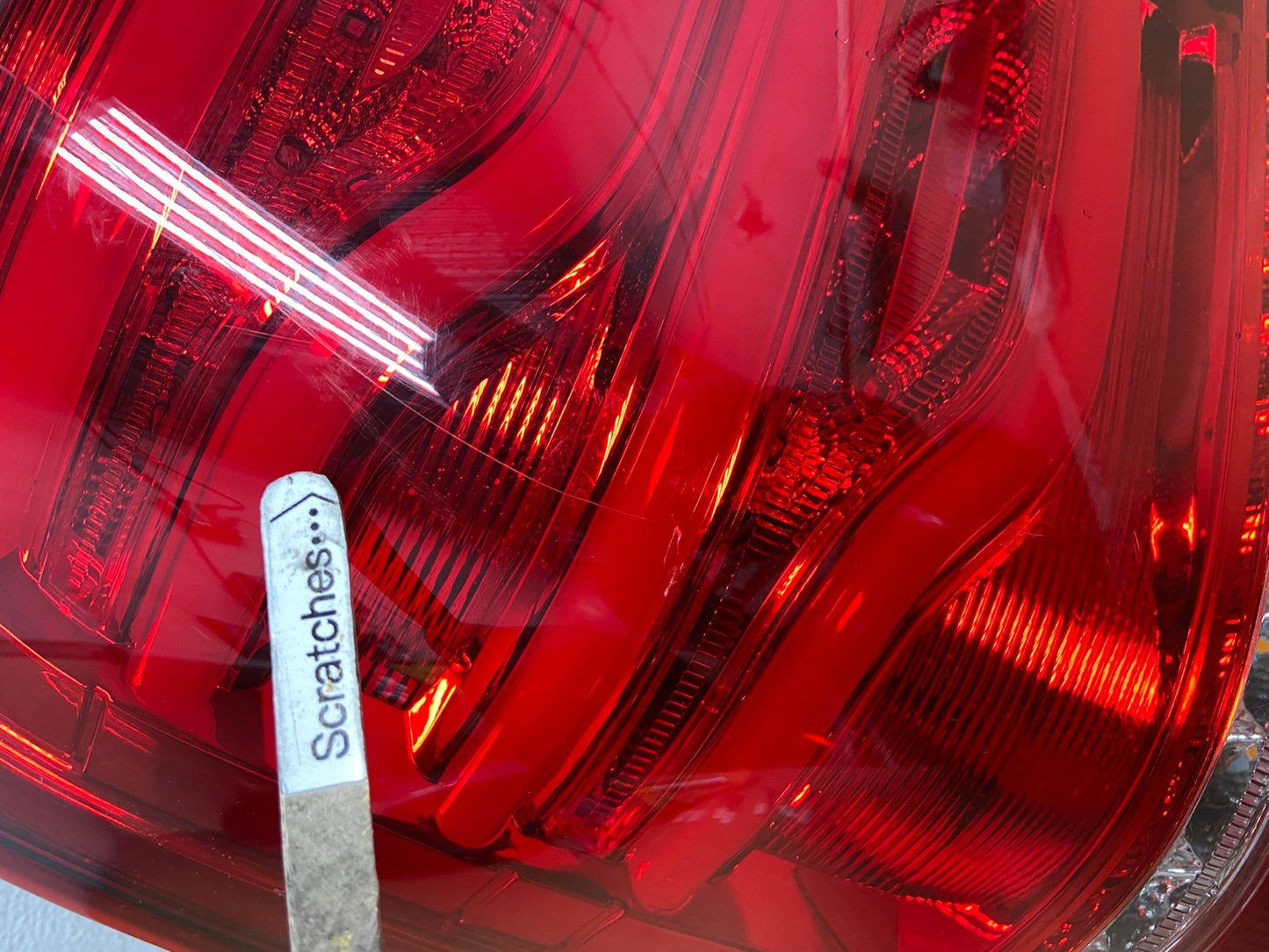2001-2007 Toyota Highlander Left Driver LH Side LED Tail Lights AC8385 DG3