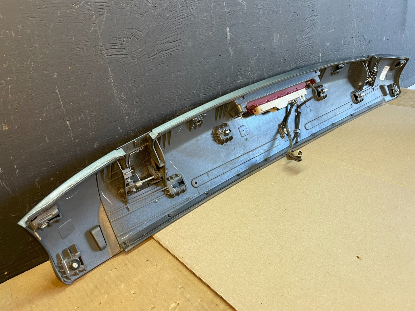 2009 to 2015 Honda Pilot Rear Trunk Spoiler Gate Oem AB7918 DG9