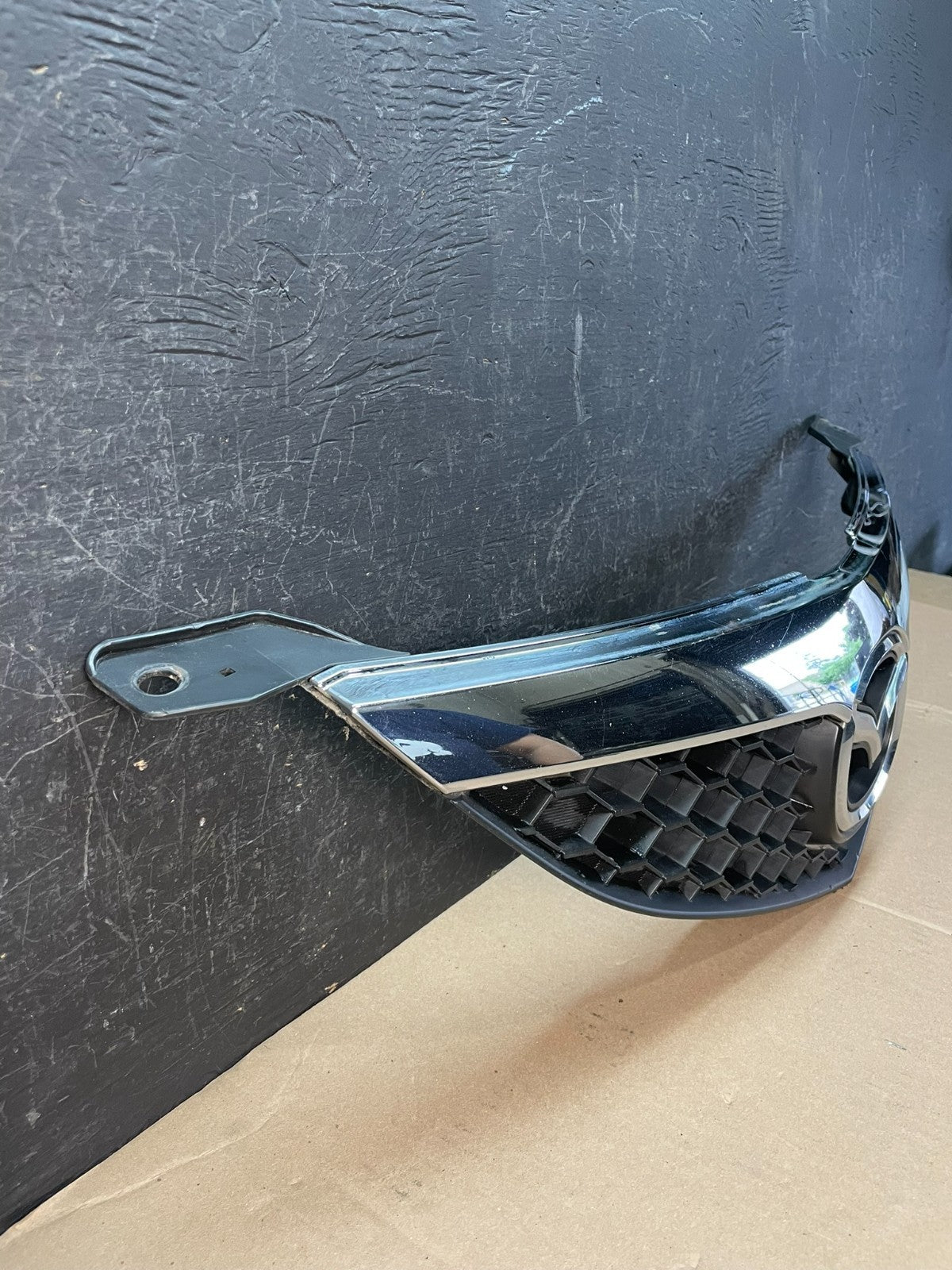 2007 2008 2009 Mazda 3 Front Upper Grill Grille Insert ad8367 DG2